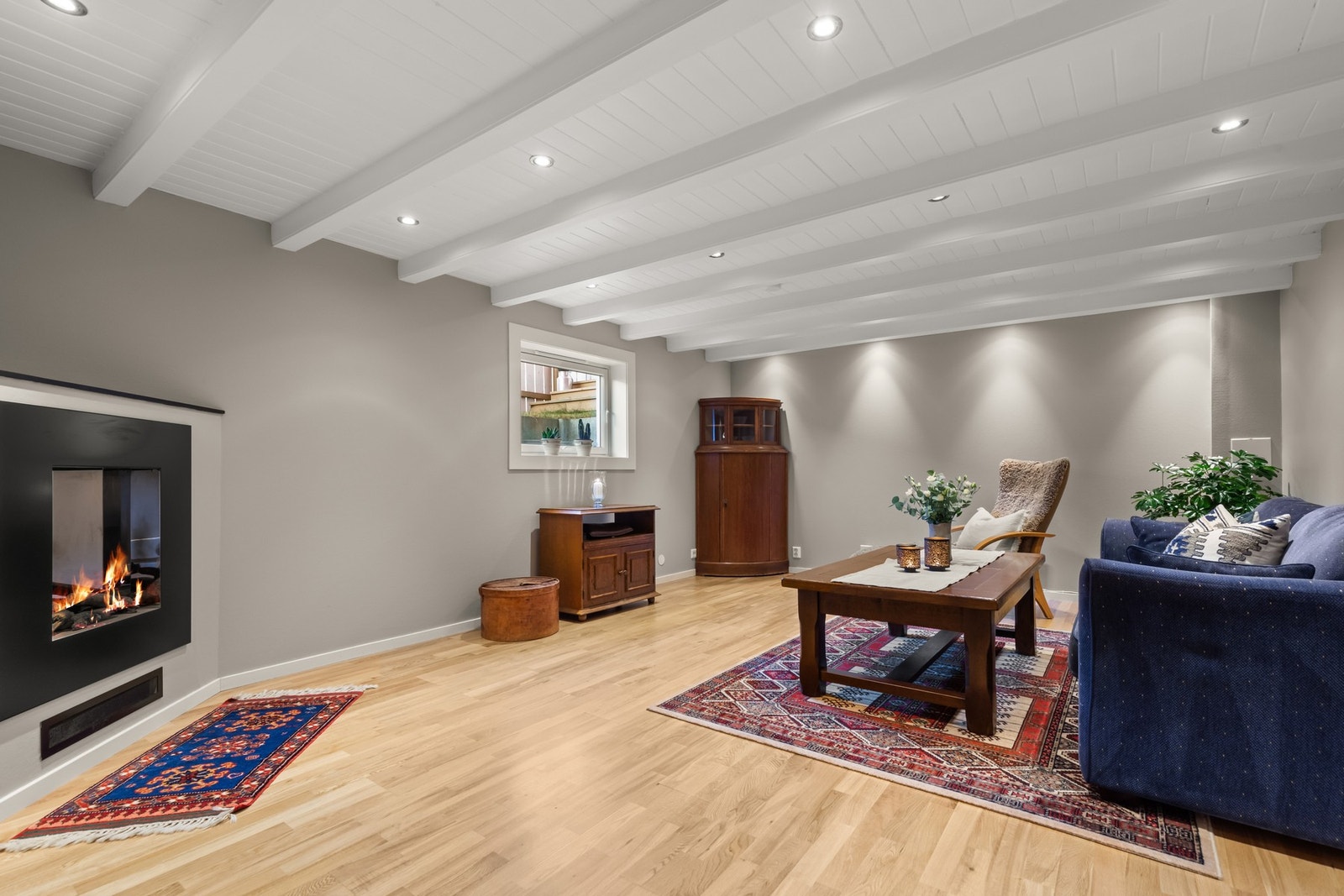 Boligen er den største rekkehustypen i området og har en ettertraktet planløsning med kjellerstue i u. etasjen Galleribilde