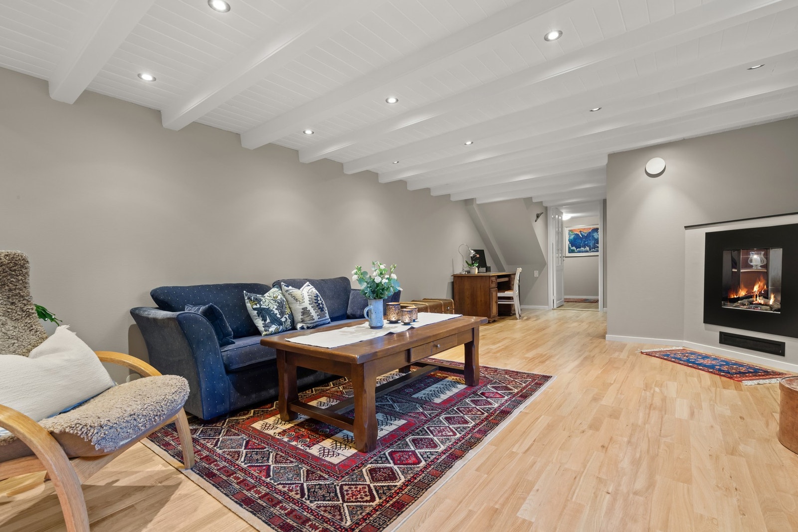 U. etasjen bestod opprinnelig av boder og er i dag byggemeldt og bruksendret til hoveddel. Det foreligger ferdigattest fra 2021. Galleribilde