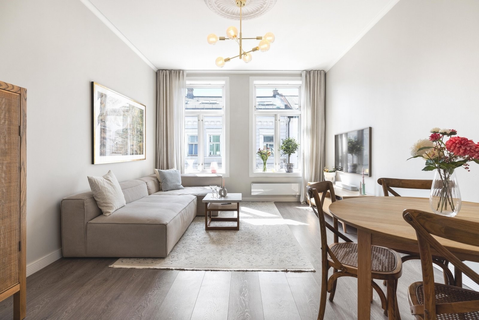 Ida Myhrvold v/PrivatMegleren Aksept har gleden av å ønske velkommen til denne fantastiske leiligheten i Thorvald Meyers gate 34 A! Galleribilde