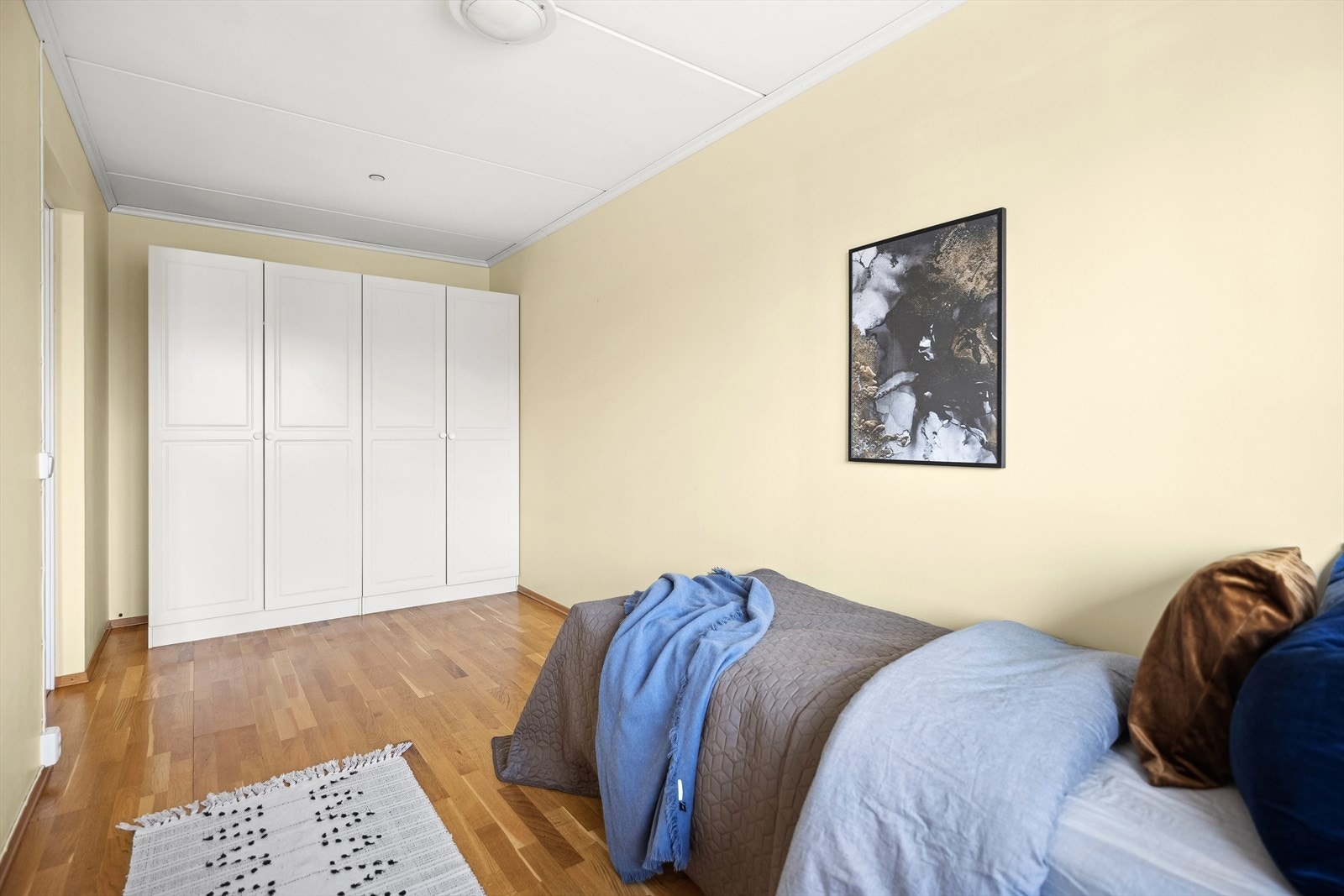 Soverom nr to passer ypperlig som kontor, gjesterom eller barneværelse. Galleribilde