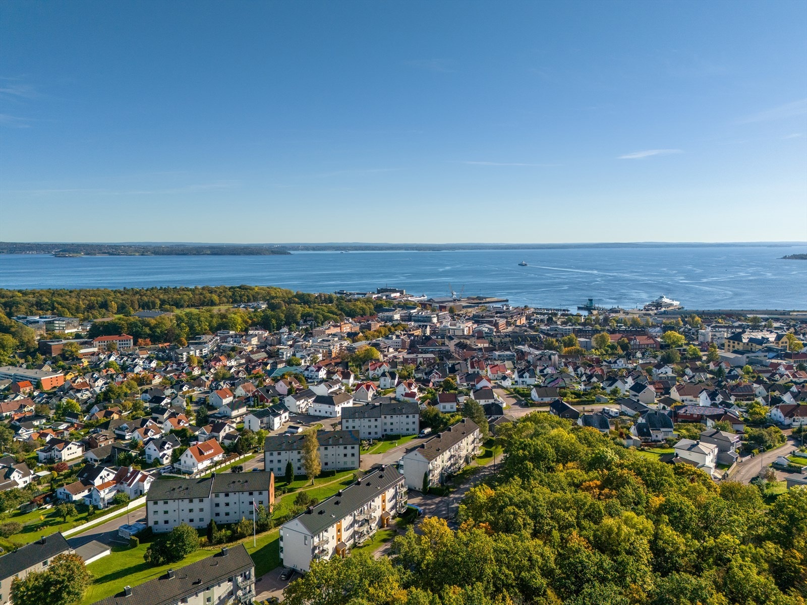 Dette er leiligheten for deg som vil ha alt rett utenfor døren! Galleribilde