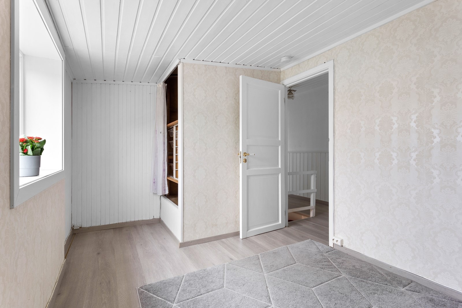 Soverom 3 av 3 med innebygget skap/garderobe Galleribilde