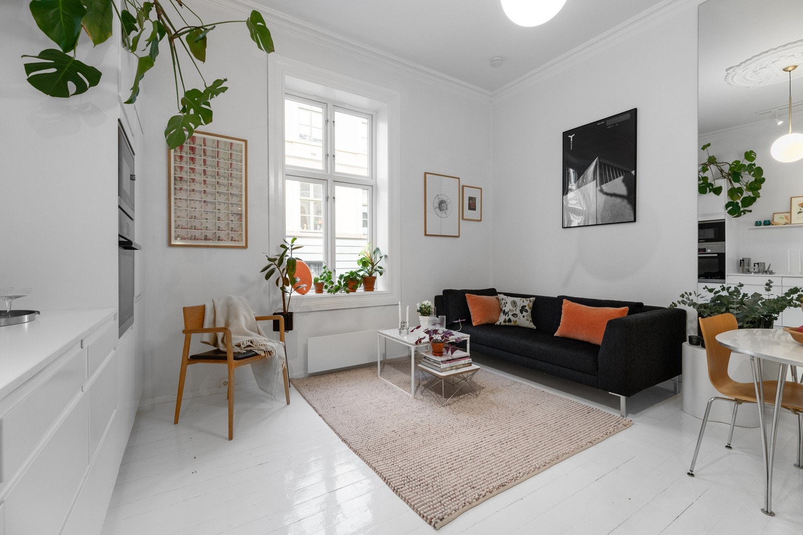 Tor Martin Tinderholt v/Privatmegleren Aksept har gleden av å presentere denne klassiske perlen i Langes gate 6! Galleribilde