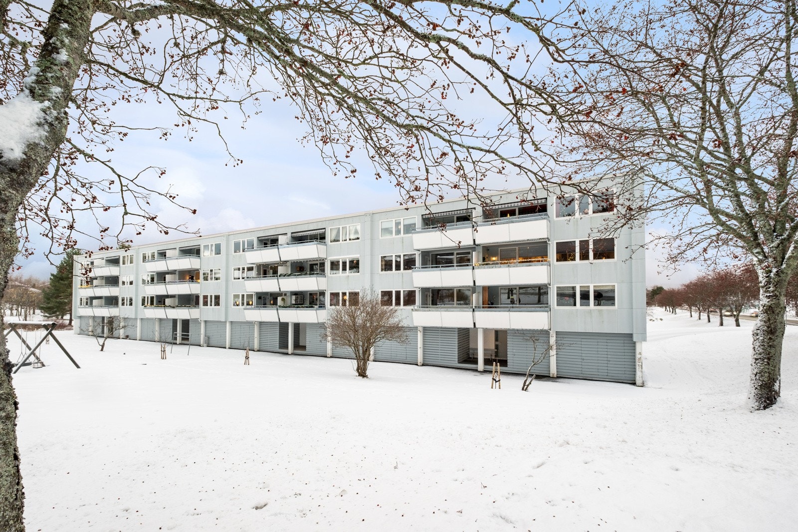 Proaktiv Eiendomsmegling ved Eirik Døsen har gleden av å presentere Havstadvegen 17A! En romslig og oppussingsklar 3-roms leilighet på Havstad. Galleribilde