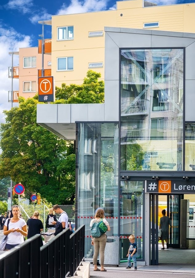Løren T-bane ligger en ca. to minutters spasertur fra boligen med underjordisk bane! Galleribilde