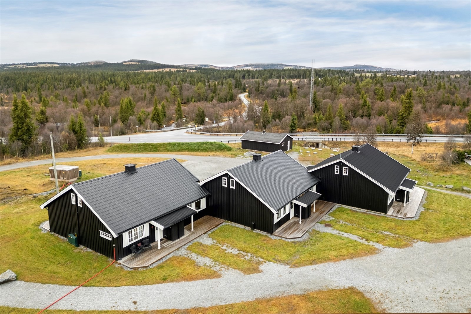 Leiligheten på hallingen er et godt utgangspunkt for turer og aktiviteter året rundt, med langrennsløyper som går like forbi leiligheten! Galleribilde