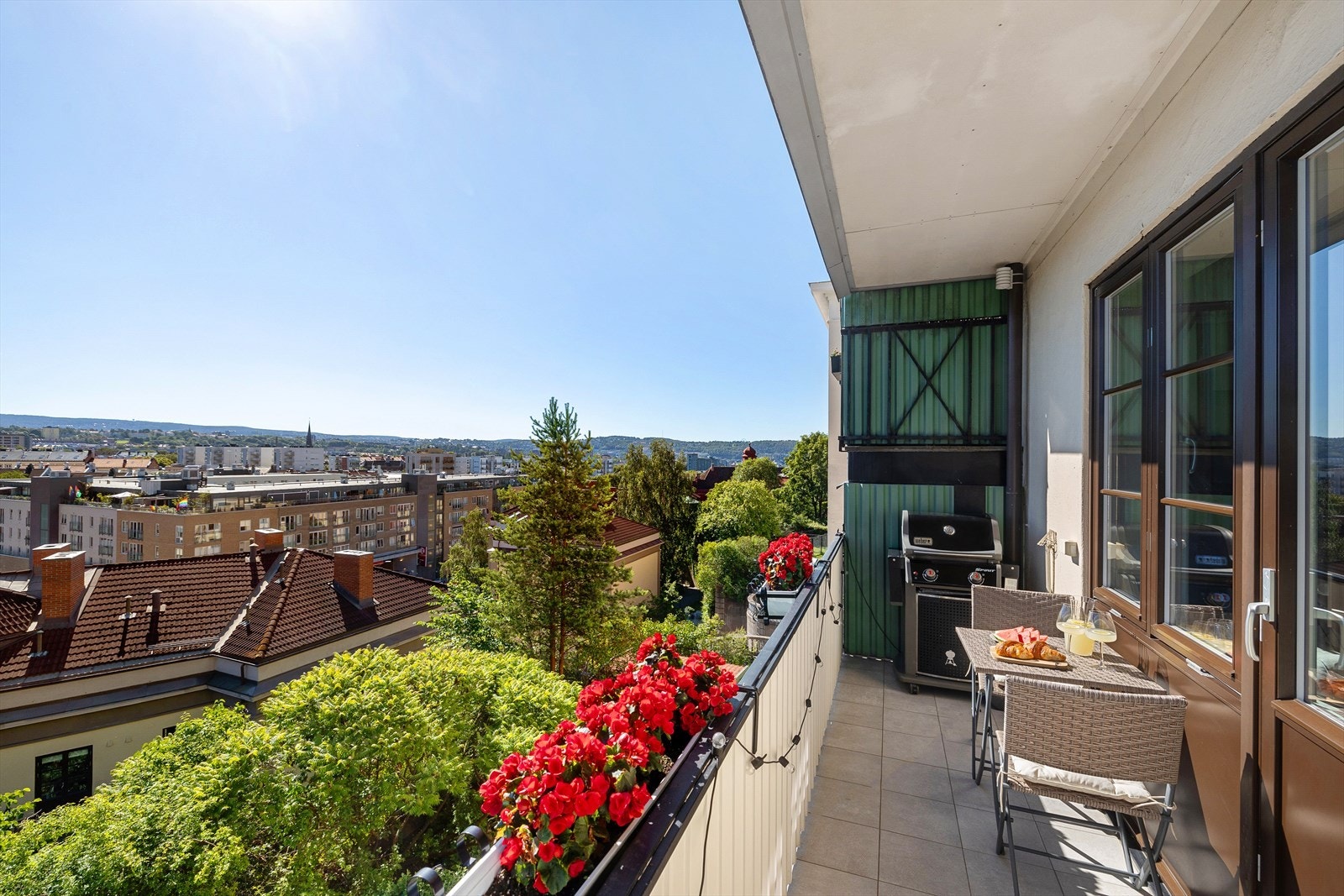 Kristoffer Mjåtveit har gleden av å presentere Fougstads gate 45! Galleribilde