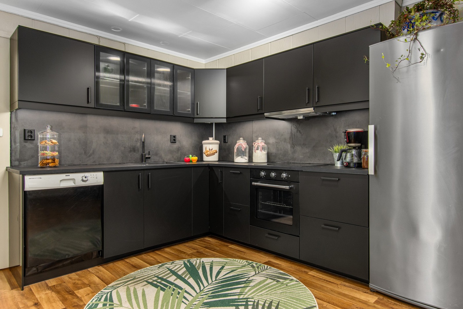 Pent, stilrent og ubrukt kjøkken fra 2024. Galleribilde