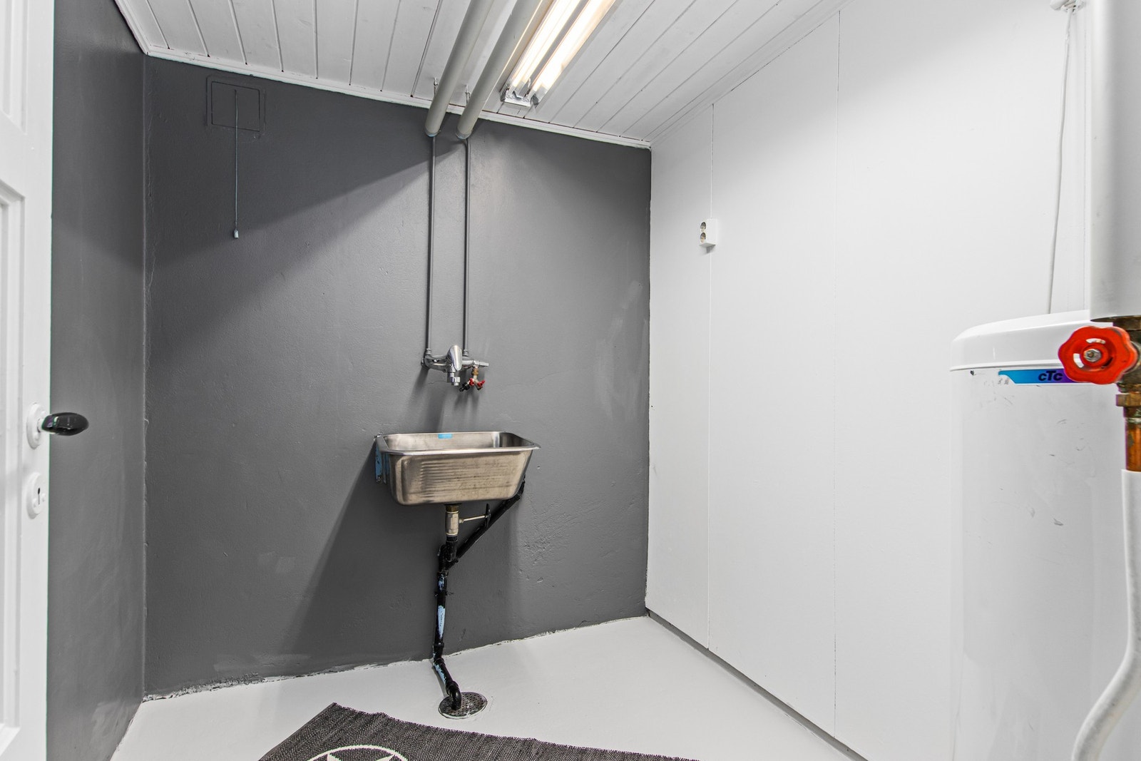 Vaskerom. Galleribilde