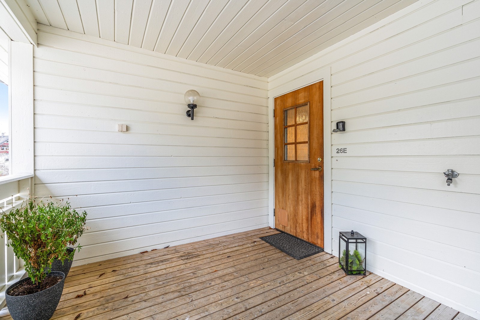 Overbygget inngangsparti. Galleribilde