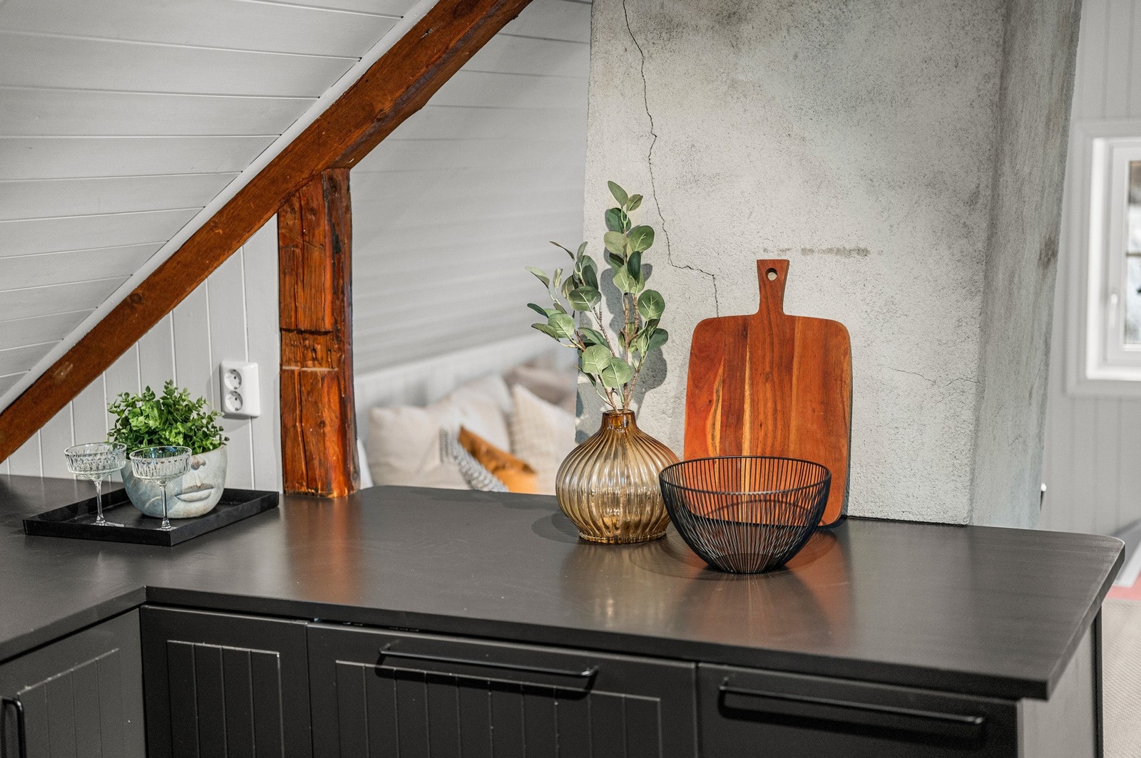 Flotte detaljer fra kjøkken. Galleribilde