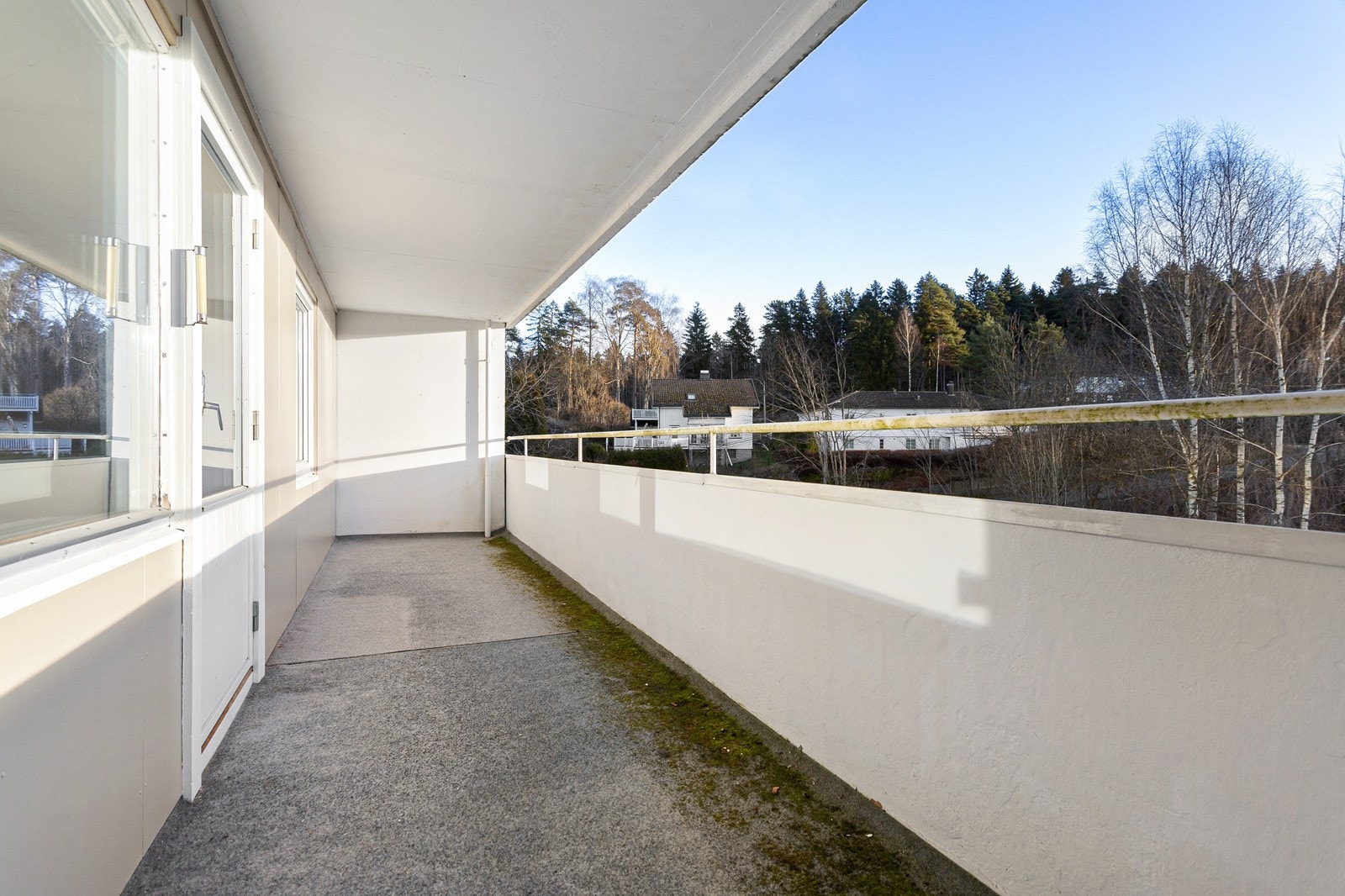 Balkonger skal bli innglasset i 2025 av brl. Noen av felleskostnaden er allerede økt Galleribilde