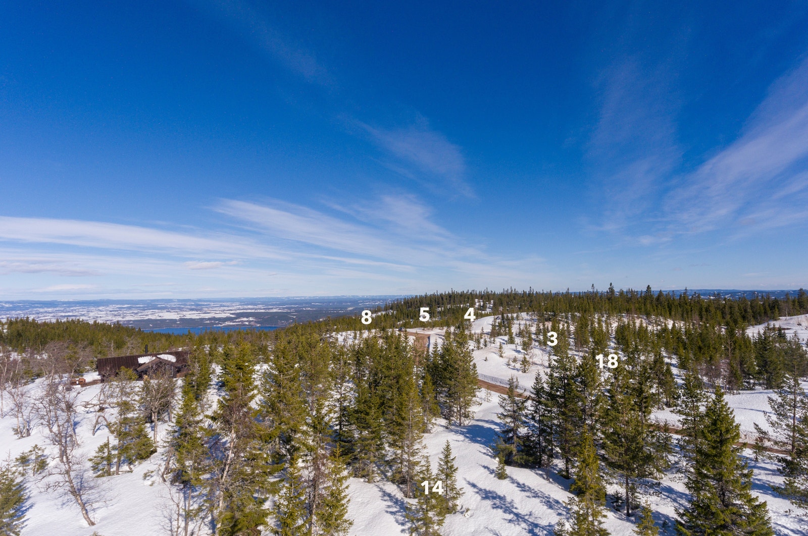 Det er opparbeidet vei og anlagt vannposter i hyttegrenda Galleribilde