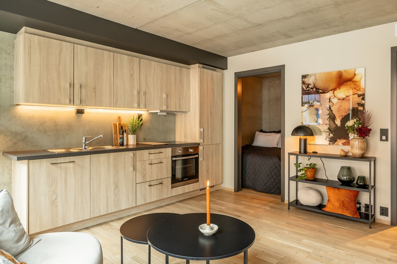 Utbygger har lagt vekt på detaljer i oppussingen med gjennomtenkte farge- og materialvalg. Galleribilde