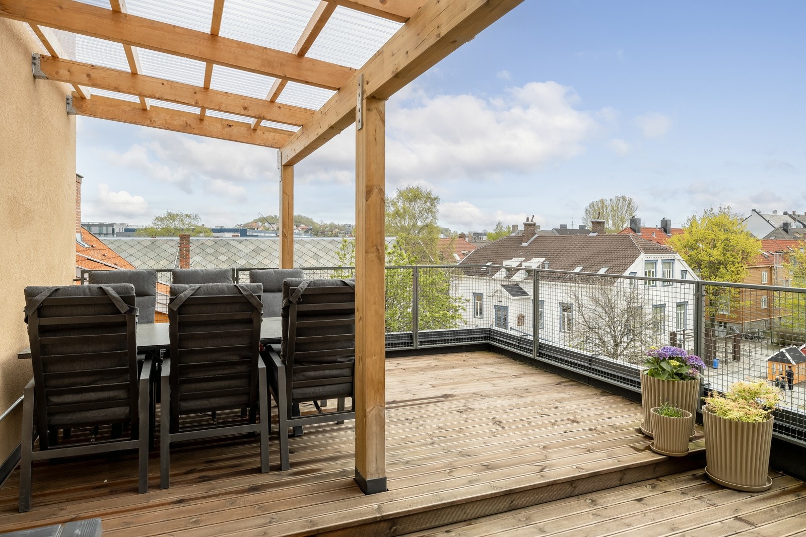 Utsikt fra felles takterrasse. Galleribilde