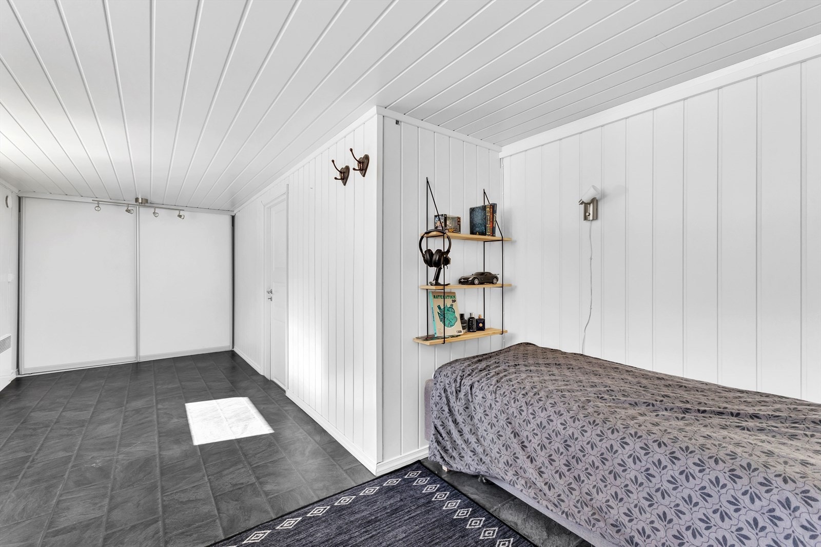 Rom i kjeller Galleribilde