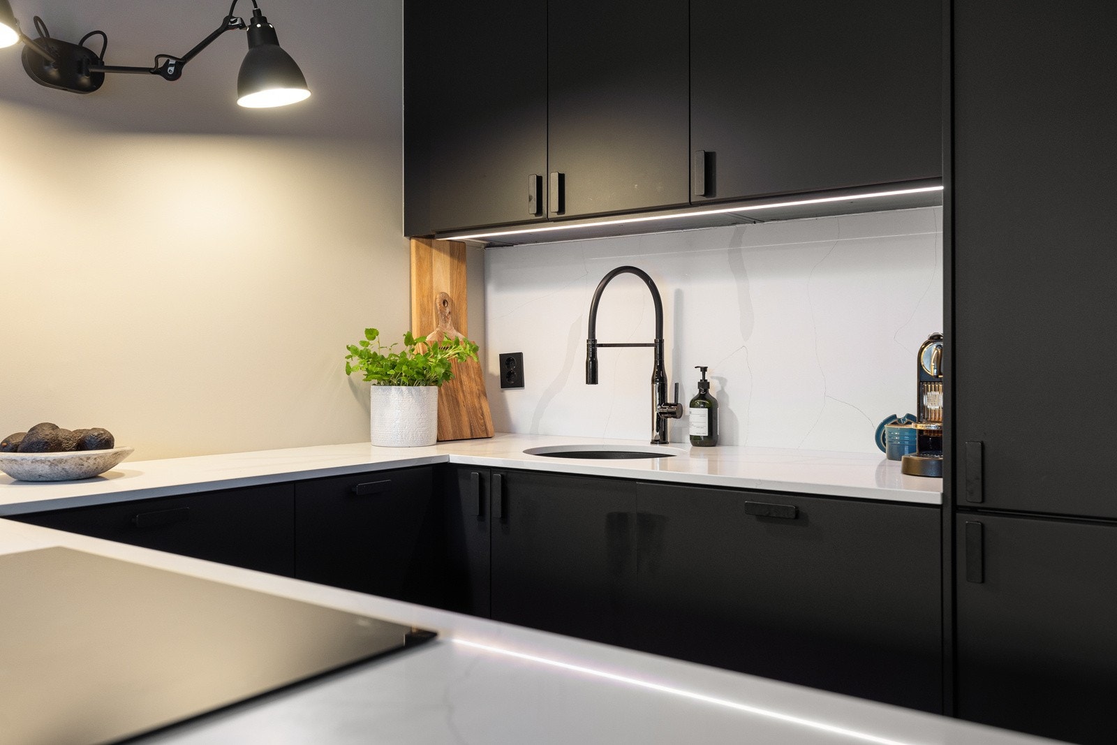 Alle hvitevarer integrert. Galleribilde