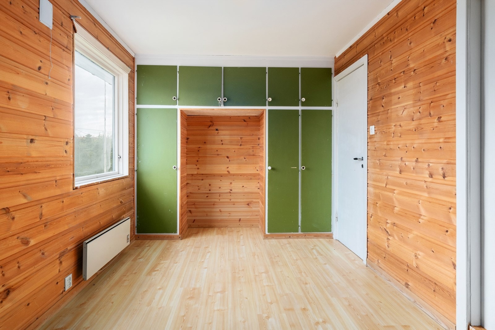 Ein må rekne med ein del oppussing. Her har ein mulegheit til å skape sin eigen heim. Galleribilde