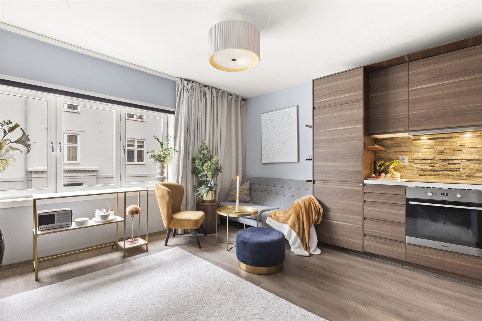 Velkommen til Majorstuveien 34! Presentert av Halvor L. Heikkilä ved Krogsveen Majorstuen Galleribilde