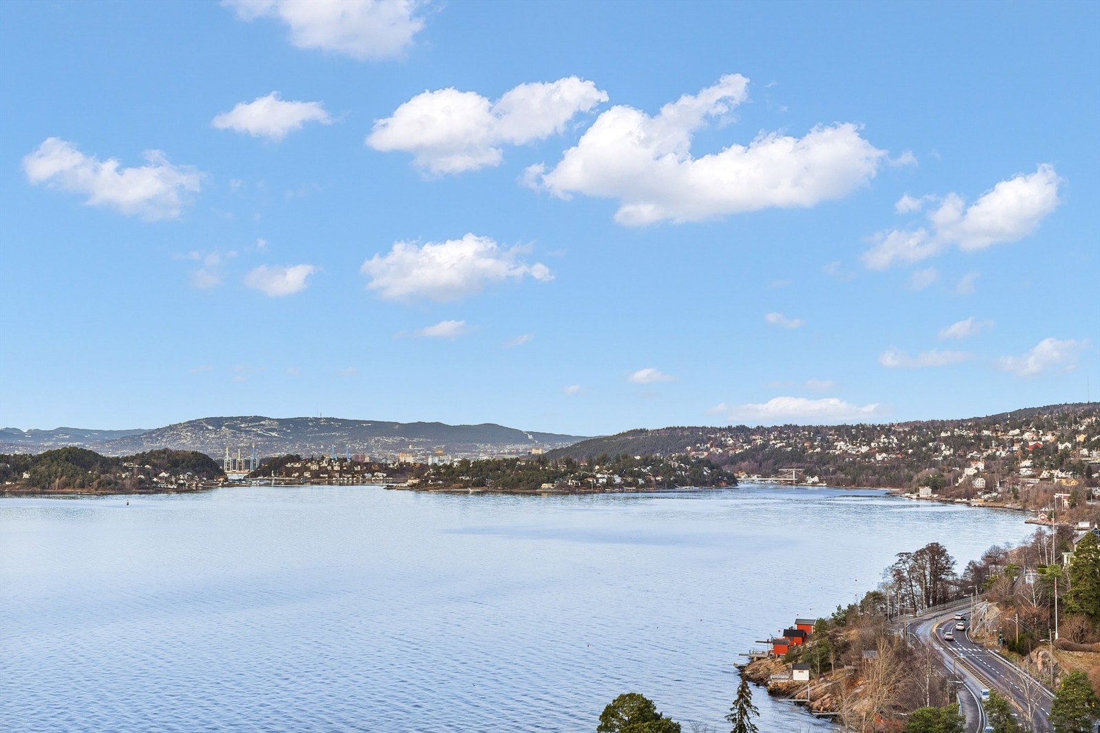 Fantastisk utsikt mot fjorden, øyene og Oslo by. Galleribilde