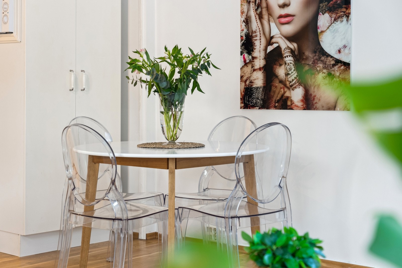 Det passer utmerket å innrede med spisegruppe ved kjøkkenet. Galleribilde
