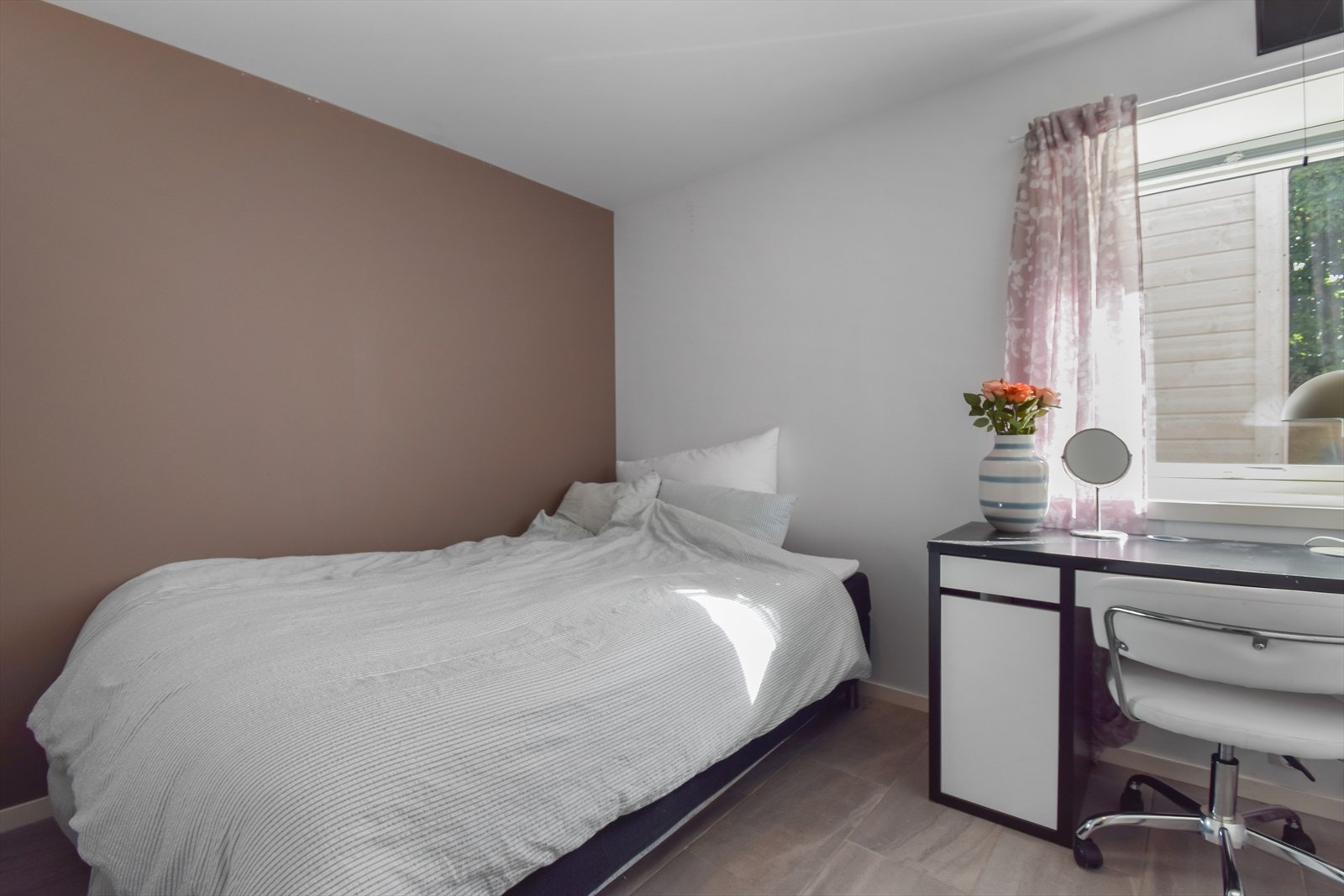 Soverom 2 av 2 Galleribilde