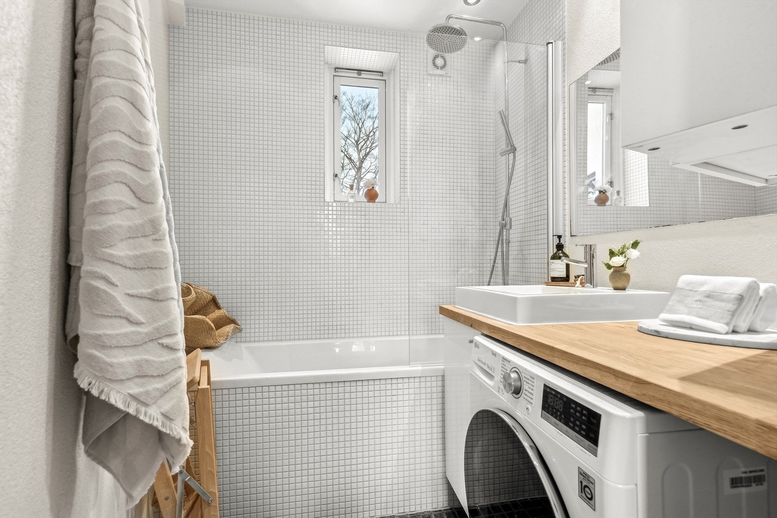 Pent flislagt bad fra 2009 Galleribilde