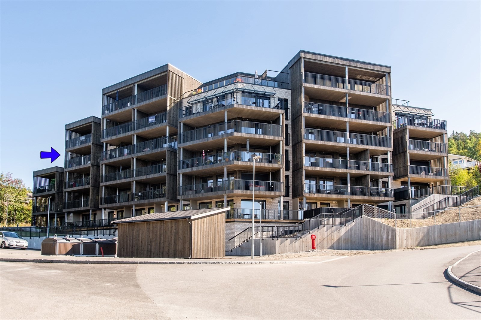 Borettslaget består av 39 leiligheter fordelt over 6 etg. Leiligheten er gjennomgående på enden av bygget i 3. etg fra innganssiden. Galleribilde
