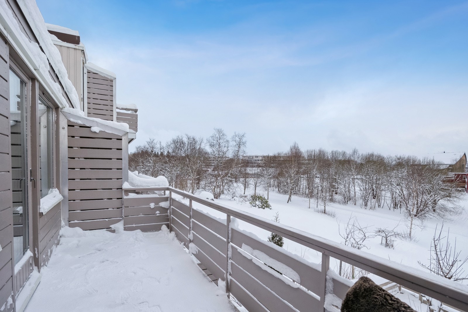 På godværsdagene kan man flytte seg etter solen og nyte den gjennom hele dagen. Galleribilde