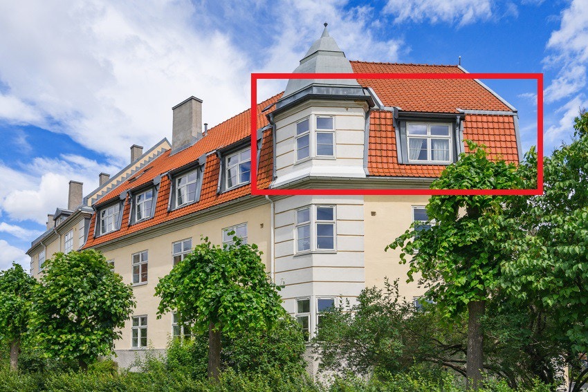 Leiligheten har en nydelig intern beliggenhet - øverst og i "tårnet" mot rolig internvei. Galleribilde