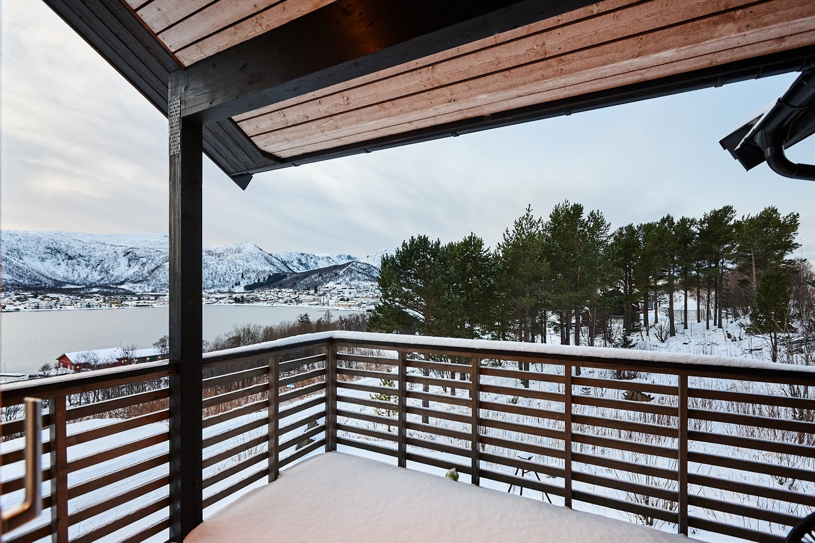 Videre utgang til balkong Galleribilde