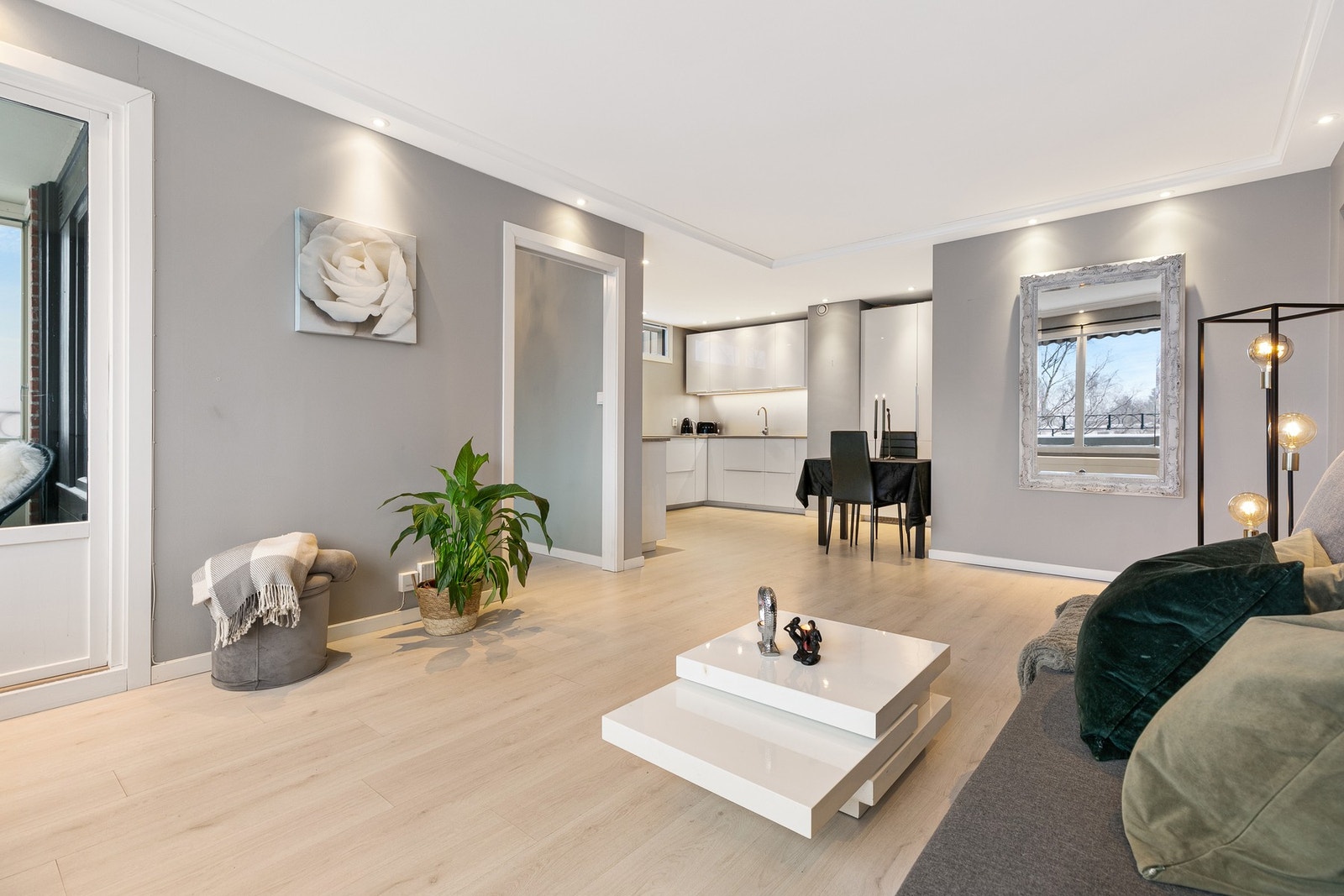 Her får du en moderne bolig med god standard, i umiddelbar nærhet til Tveita senter, kollektivtilbud og marka. Galleribilde