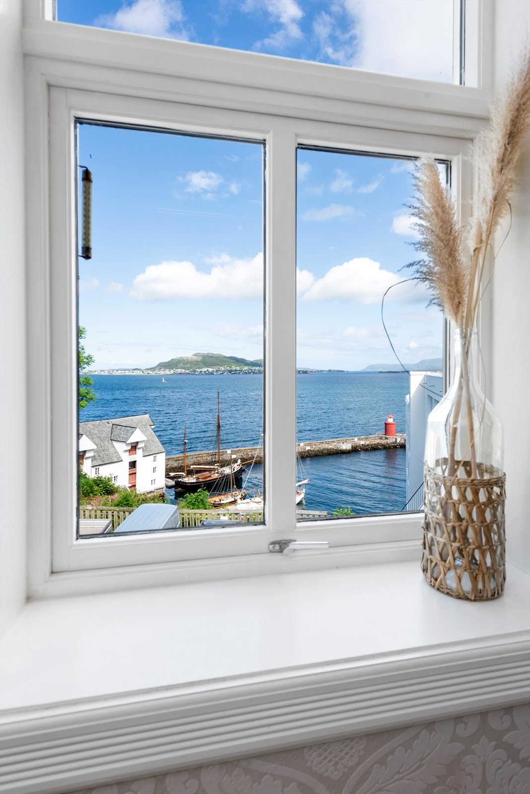 Utsikt mot Molja Galleribilde