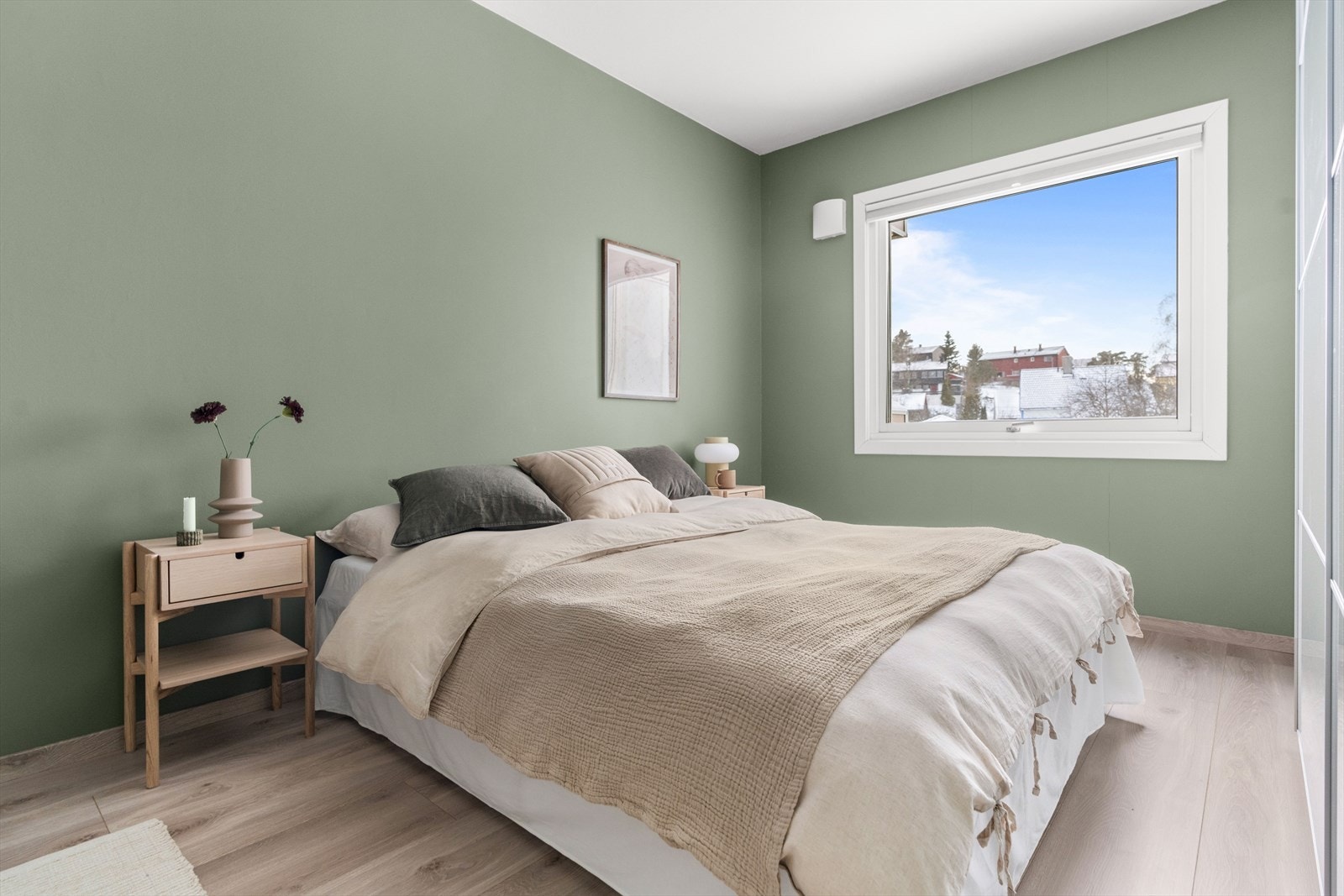 I tillegg er det inngang til et godt soverom. Galleribilde