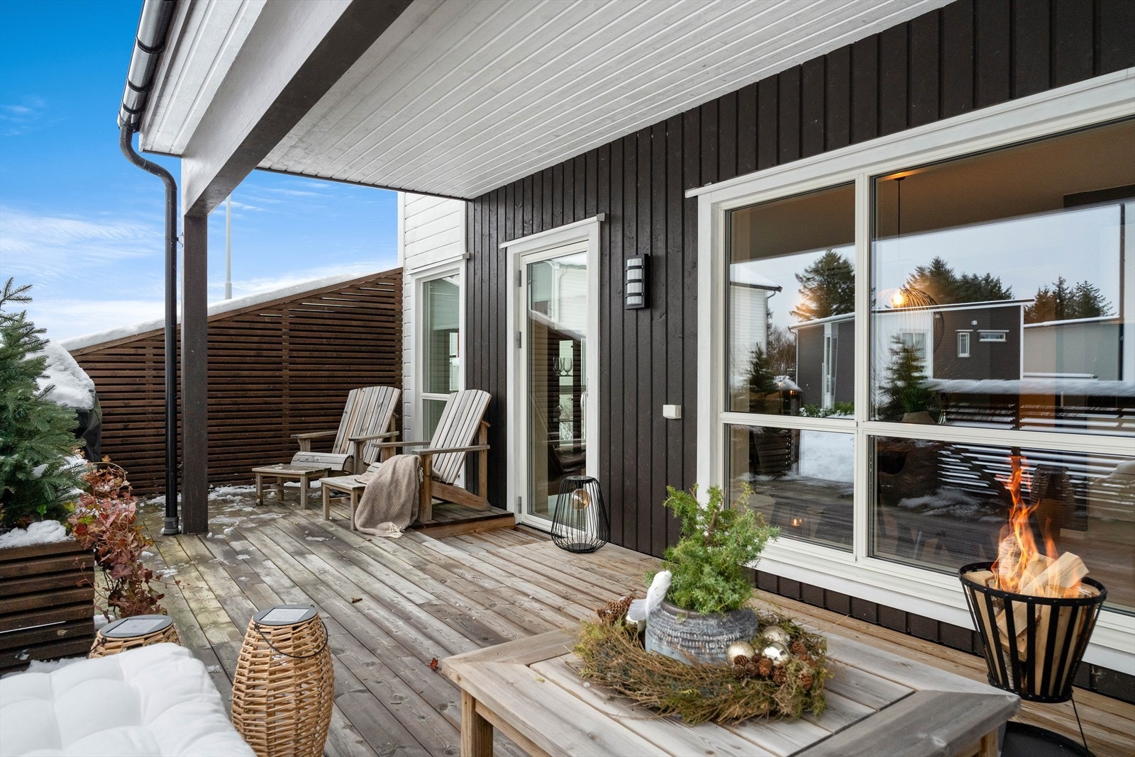 Meget flott uteområde, bør sees for rett inntrykk! Galleribilde