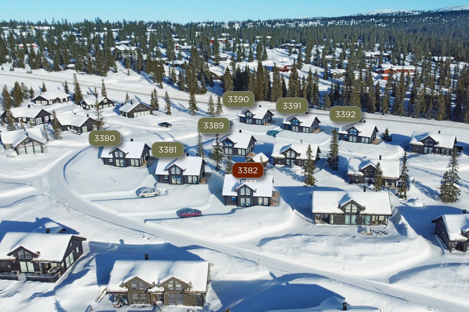 Hyttene for salg er merket med tomtenr i kartet Galleribilde