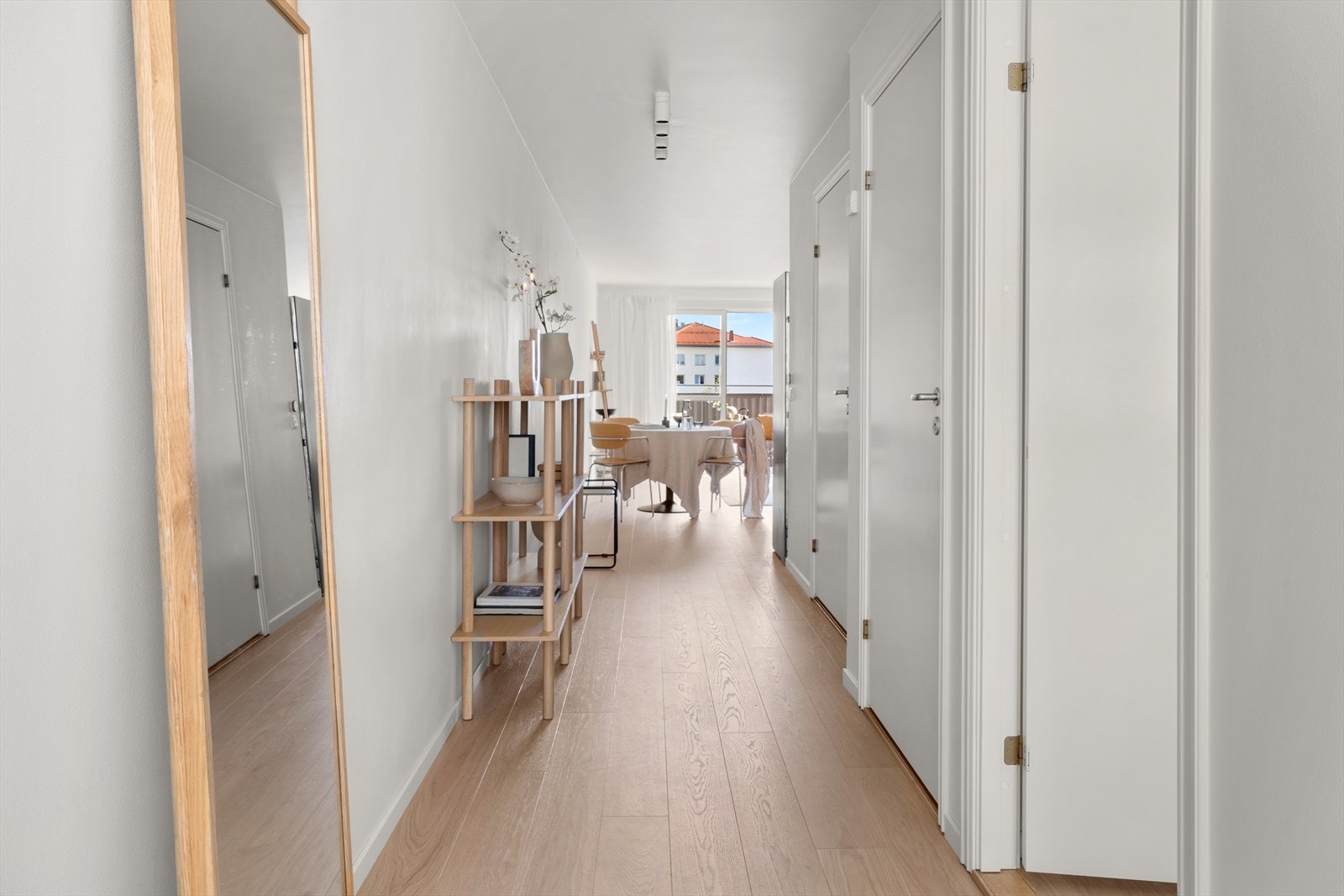 Rikelig med gjennomgående lys i leiligheten Galleribilde