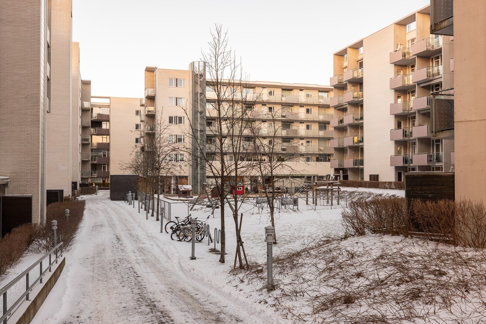 Leiligheten har adkomst via hyggelig gangvei. Galleribilde