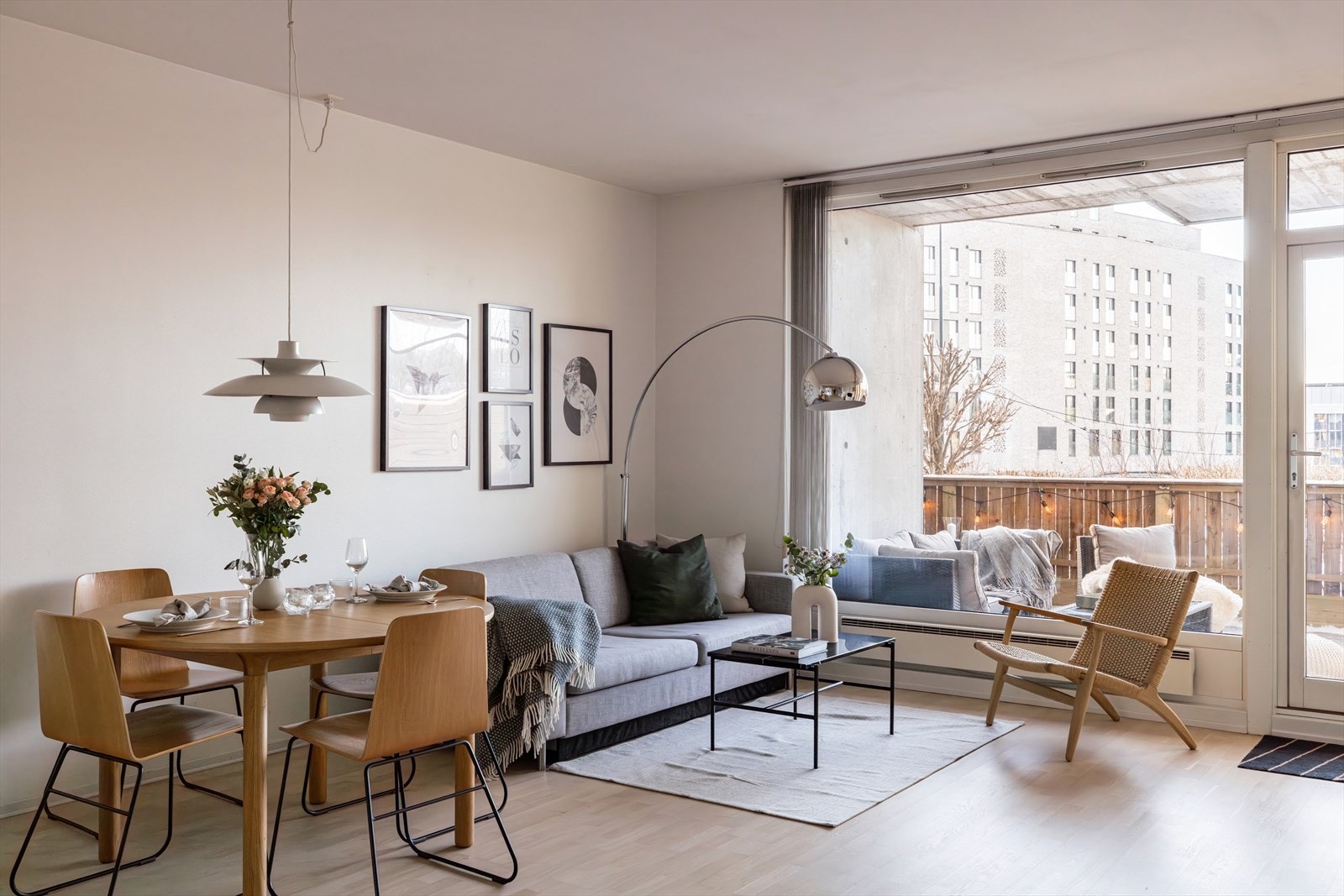 Velkommen til Gunnar Schjelderups vei 11C - En moderne og flott 3-roms selveier med 2 store terrasser og garasjeplass - Presentert av Sylvia Post ved Nordvik Bolig! Galleribilde