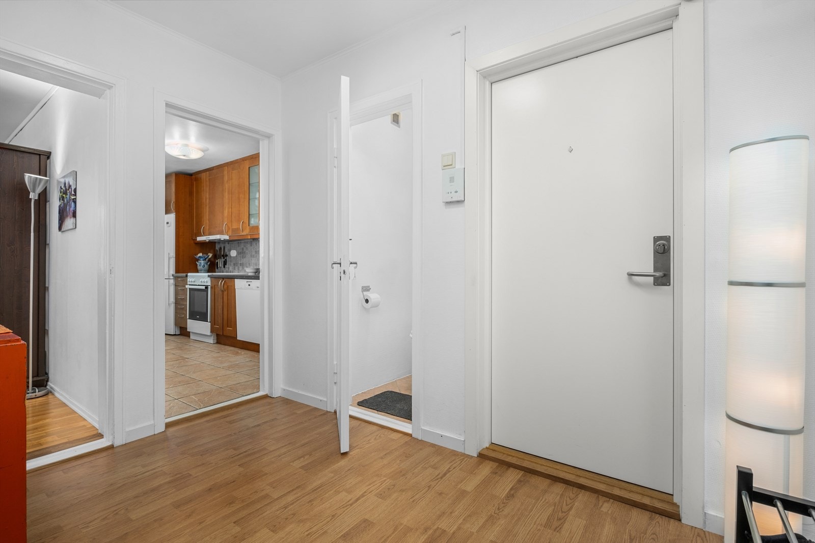 Praktisk gang på 8,2m². Galleribilde