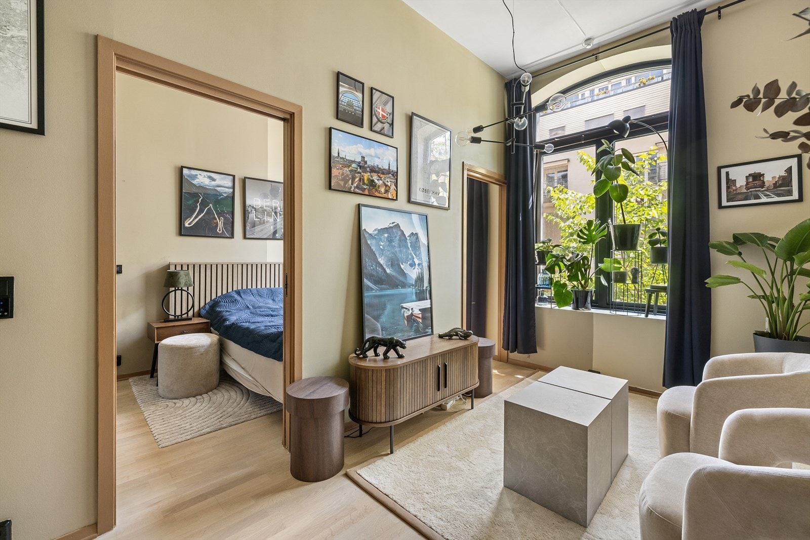 - Velkommen til Alnagata 11! Har du noen spørsmål? Kontakt Kenny Nguyen (t): 457 69 831 - Galleribilde