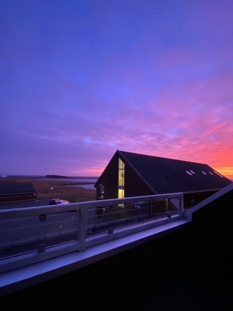 Private bilder. Nydelig solnedgang fra terrassen. Galleribilde