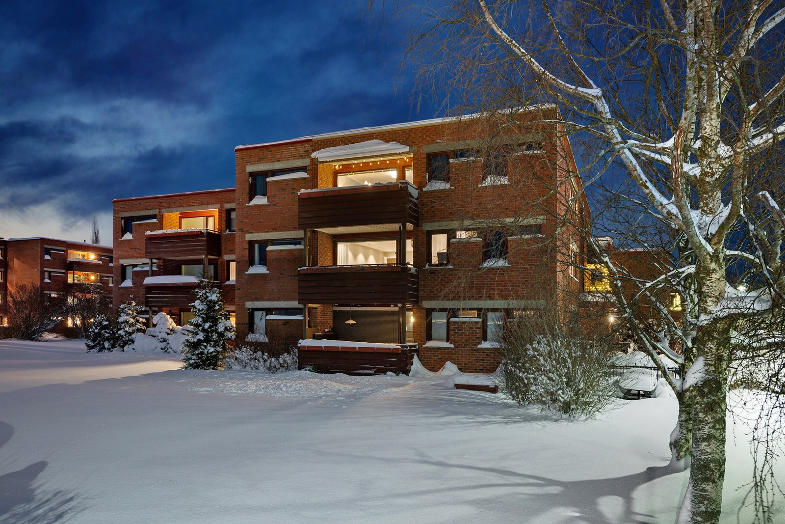 Etablert og veldrevet borettslag, med store, flotte fellesareal. Galleribilde