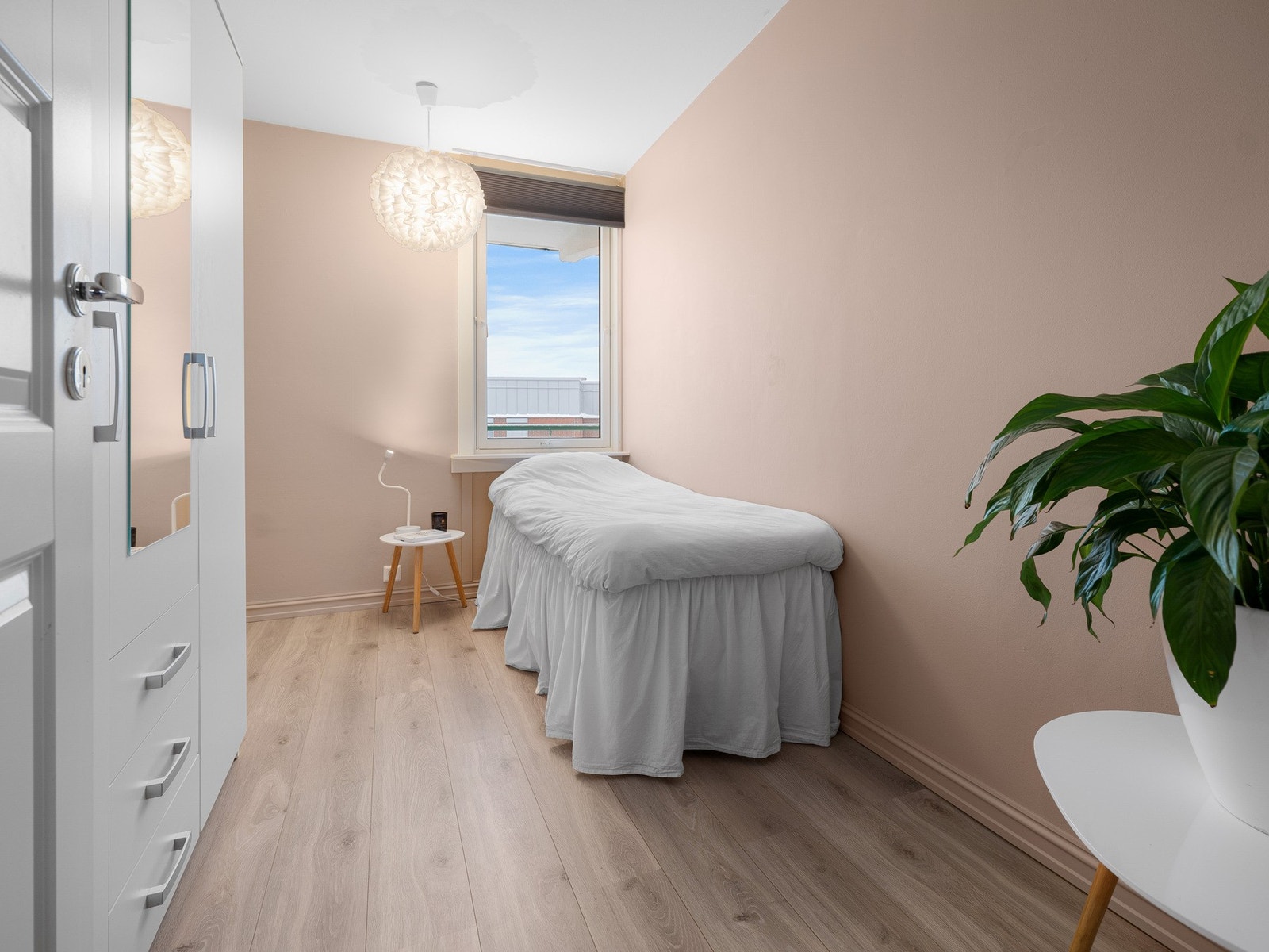 Soverom nr. 2. Galleribilde