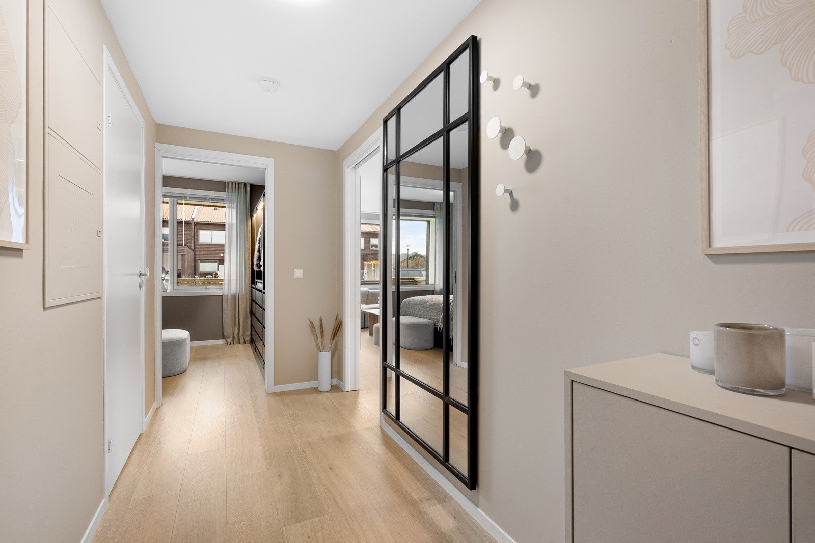 Gang/entré. Galleribilde