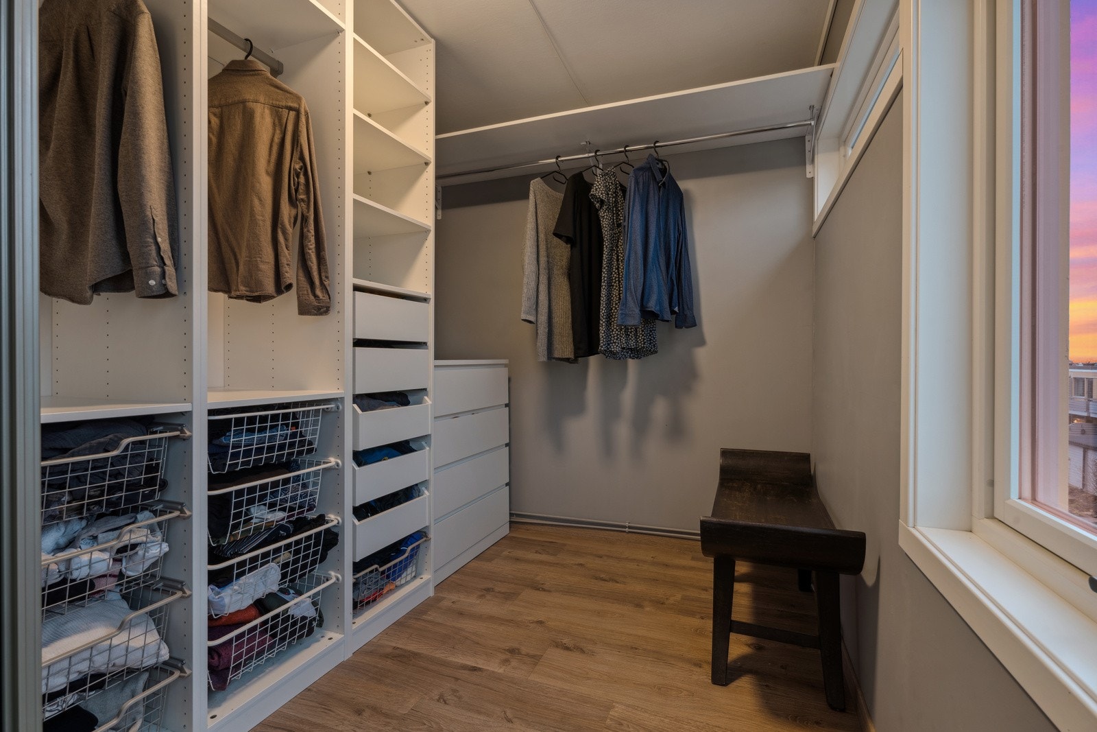 Arealet med walk-in closet er opprinnelig godkjent som bod. Galleribilde