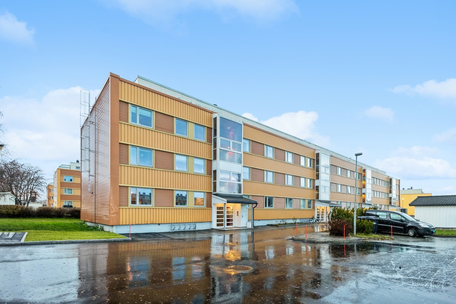 Her bor du stille og rolig, men med nærhet til både sentrum og naturen - perfekt for deg som ønsker det beste av begge verdener. Galleribilde