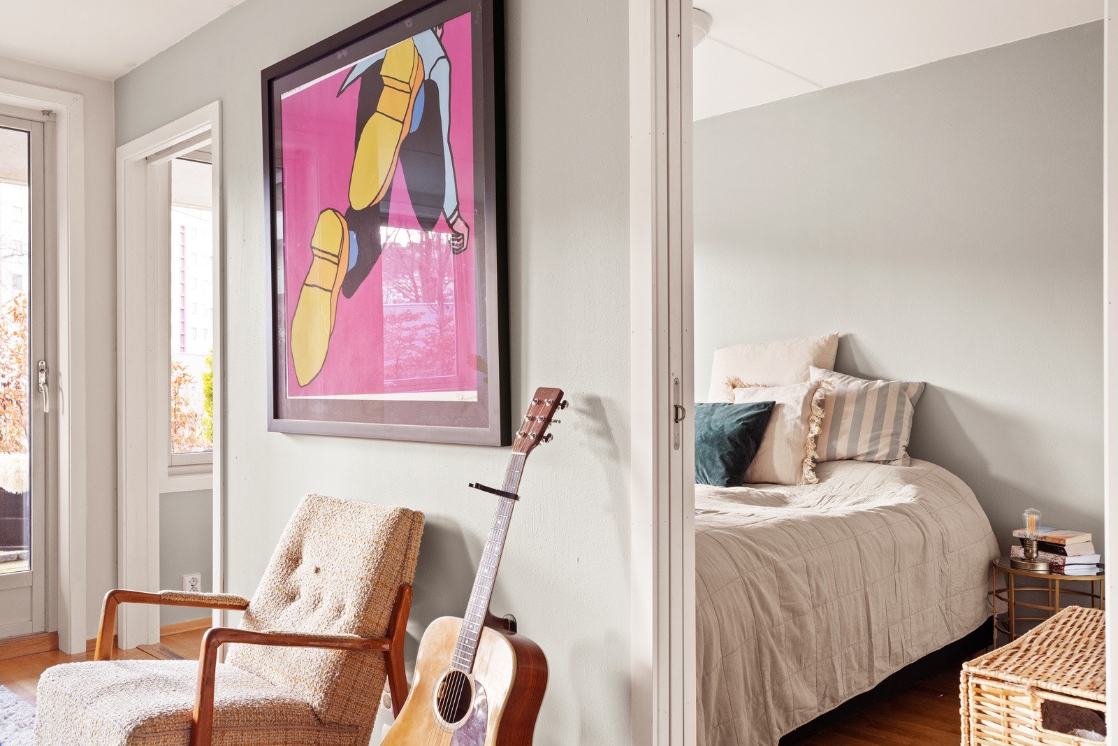 Fra stuen inn mot hovedsoverommet. Galleribilde