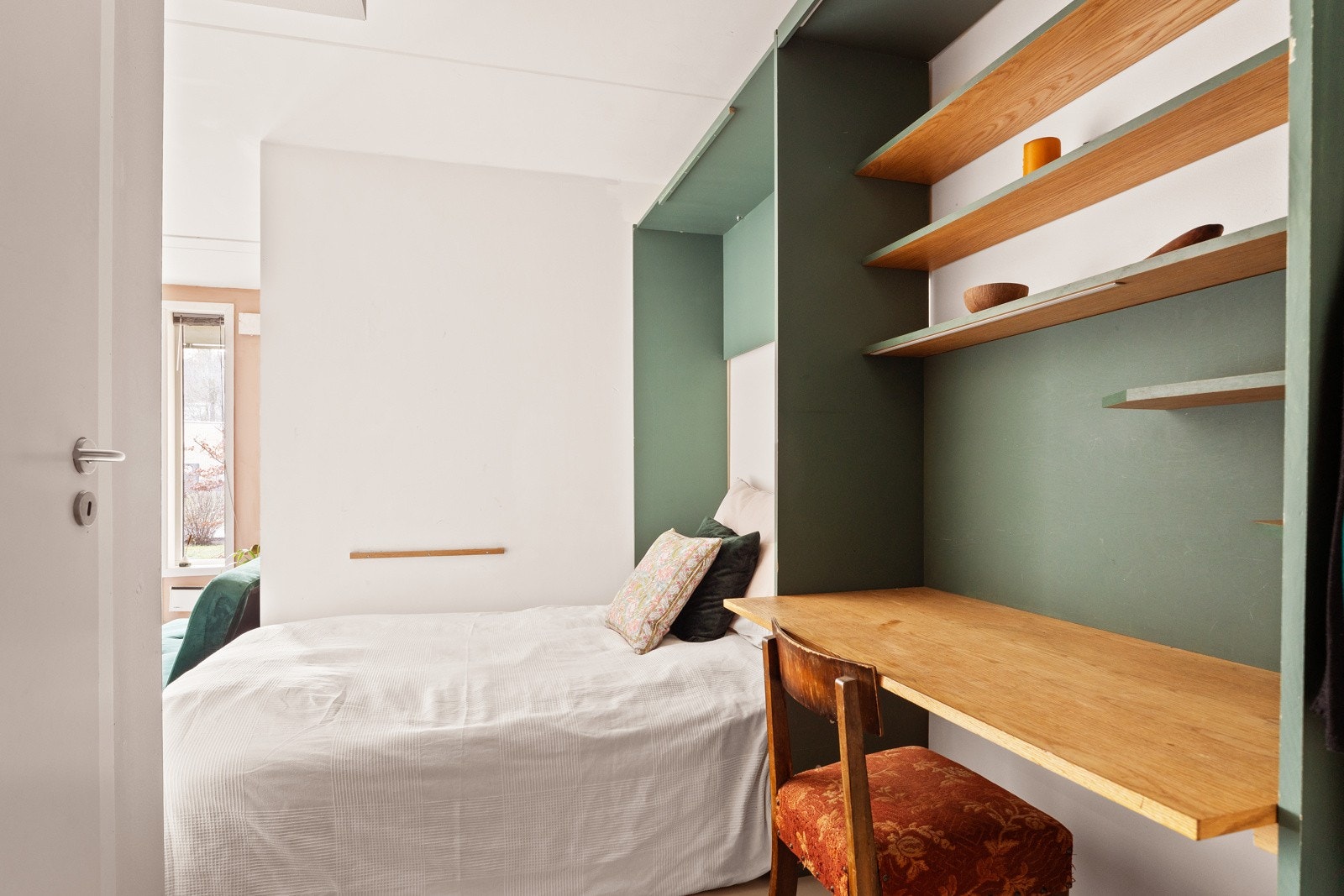 Praktisk skapseng i hybelen Galleribilde