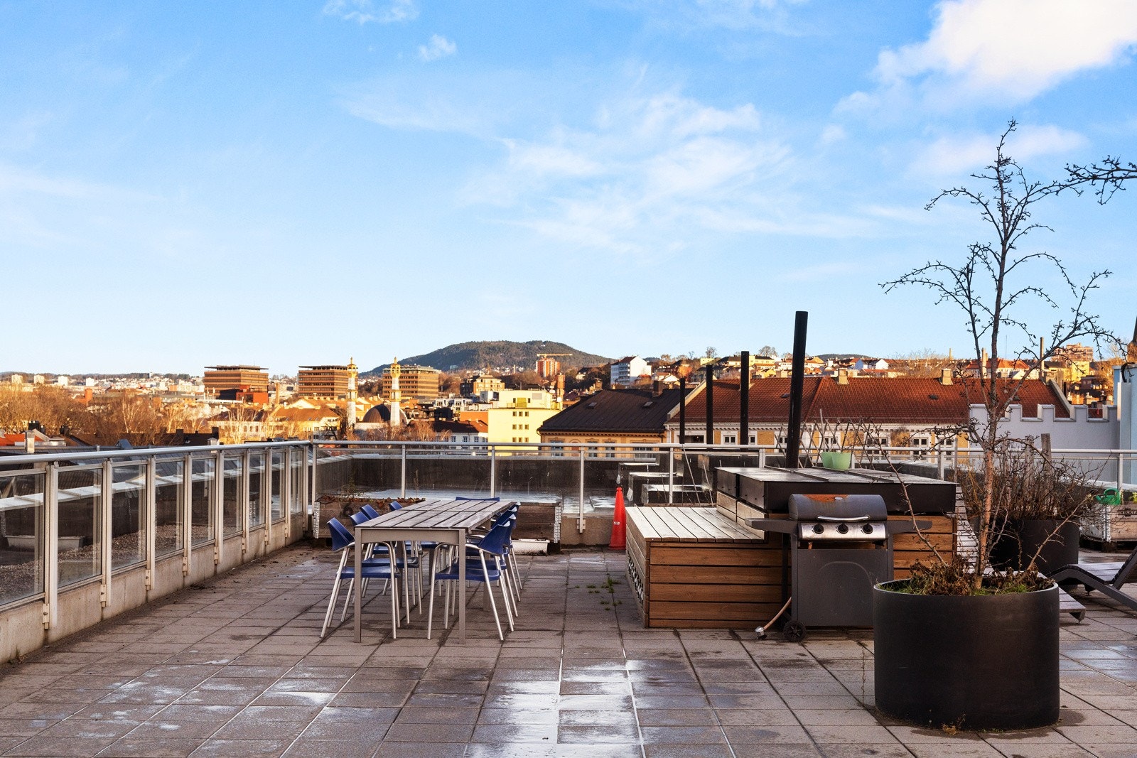 Felles takterrasse til benyttelse for beboerne i sameiet. Galleribilde